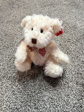 Russ Berrie True Heart Teddy Bear Plush Stuffed Animal